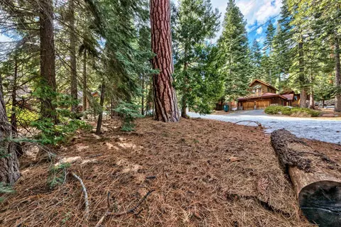 6458 Donner Rd, Tahoe Vista, CA 96148