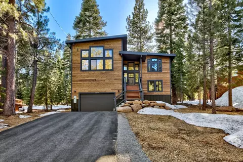 12864 Peregrine Dr, Truckee, CA 96161