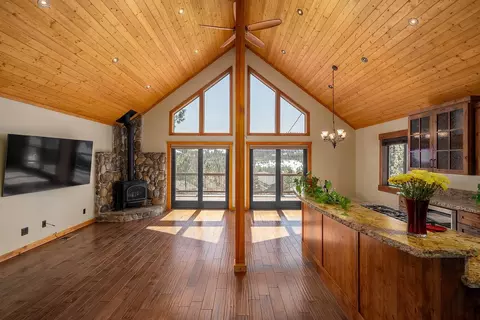 12628 Pinnacle Loop, Truckee, CA 96161 photo 5