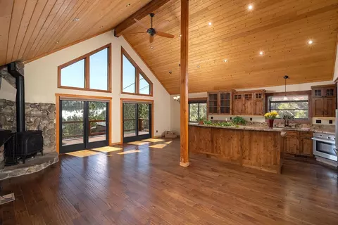 12628 Pinnacle Loop, Truckee, CA 96161 photo 3