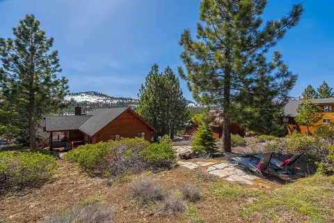 12628 Pinnacle Loop, Truckee, CA 96161 photo 18