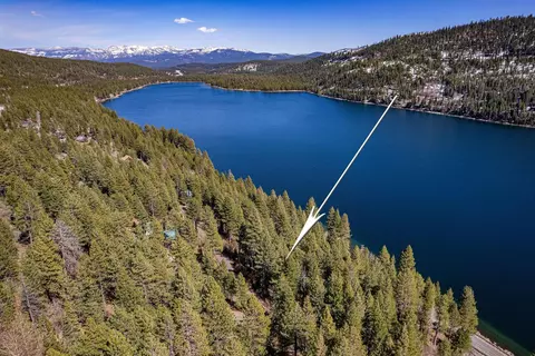 14925 Pioneer Dr, Truckee, CA 96161