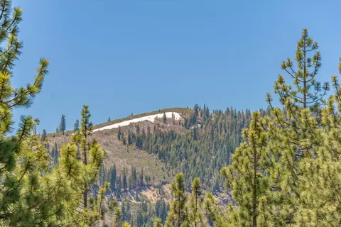 12593 Sierra Dr, Truckee, CA 96161 photo 7