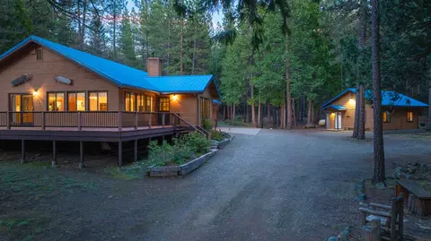 58622 Cedar Ln, Cromberg, CA 96103