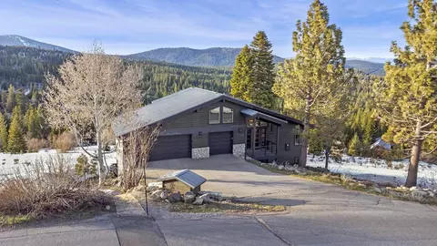 13505 Skislope Way, Truckee, CA 96161