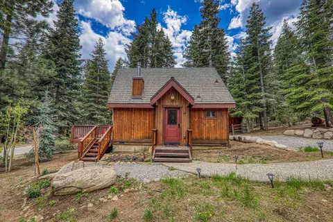 605 Woodchuck Dr, Carnelian Bay, CA 96140