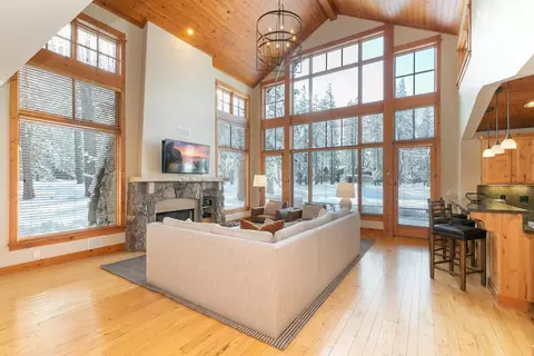 12483 Lookout Loop # F18-01, Truckee, CA 96161