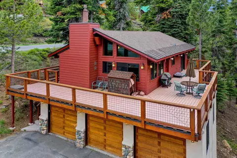 12525 Falcon Point Pl, Truckee, CA 96161