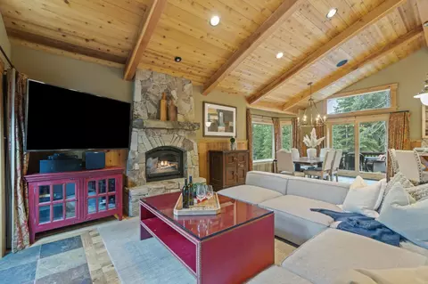 735 Cascade Cir, Homewood, CA 96141