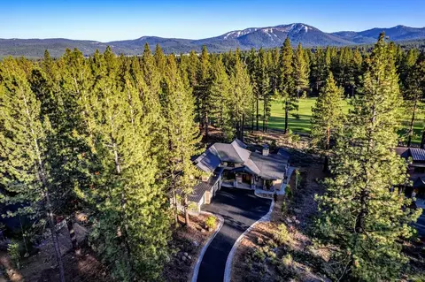 12789 Caleb Dr, Truckee, CA 96161 photo 2