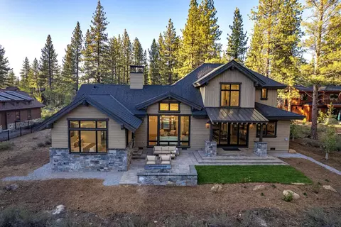 12789 Caleb Dr, Truckee, CA 96161 photo 3