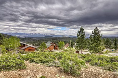 12938 Pinnacle Loop, Truckee, CA 96161 photo 10
