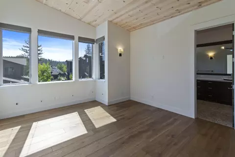 11640 Mcclintock Loop, Truckee, CA 96161 photo 14