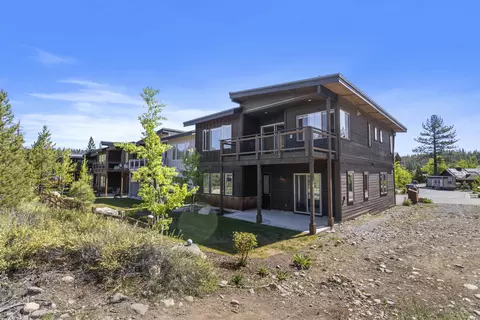 11640 Mcclintock Loop, Truckee, CA 96161 photo 2