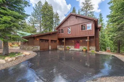 13040 Davos Dr, Truckee, CA 96161