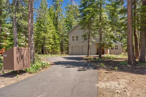 11690 Oslo Dr, Truckee, CA 96161