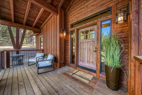 742 Conifer, Truckee, CA 96161 photo 2