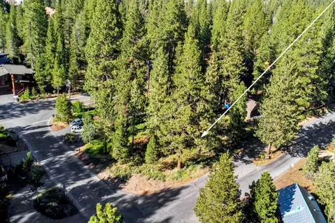 11100 Torrey Pine Rd, Truckee, CA 96161 photo 6