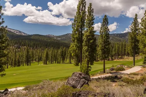 8101 Valhalla Dr, Truckee, CA 96161 photo 8