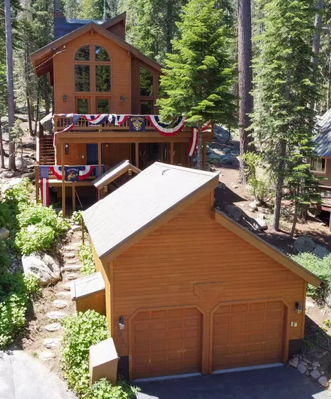 15511 Conifer Dr, Truckee, CA 96161