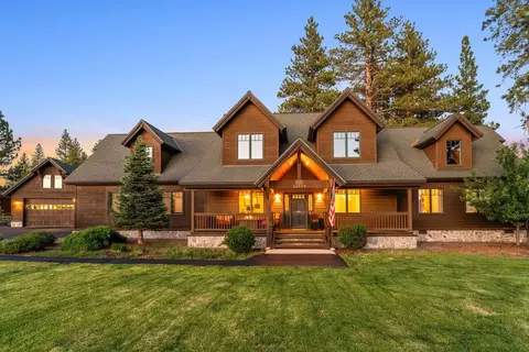 10449 Eastbourne Ct, Truckee, CA 96161