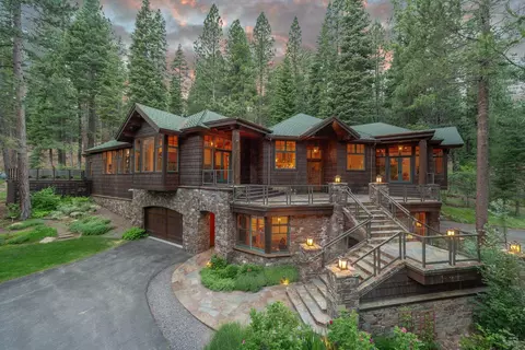 11195 Laurelwood Dr, Truckee, CA 96161