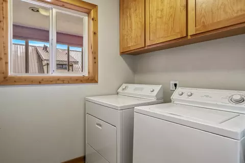 13098 Pinnacle Loop, Truckee, CA 96161 photo 19