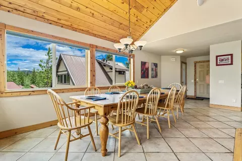 13098 Pinnacle Loop, Truckee, CA 96161 photo 13