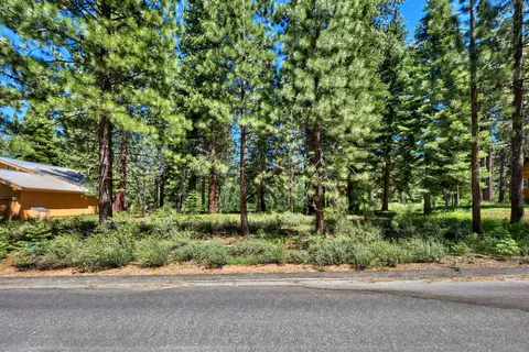415 Lodgepole, Truckee, CA 96161 photo 8