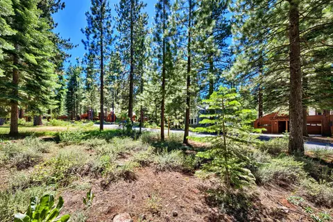 415 Lodgepole, Truckee, CA 96161 photo 4