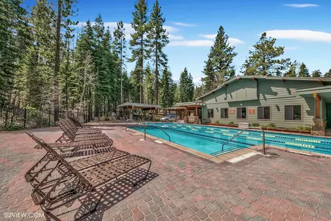 415 Lodgepole, Truckee, CA 96161 photo 16