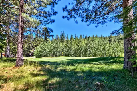 415 Lodgepole, Truckee, CA 96161 photo 2