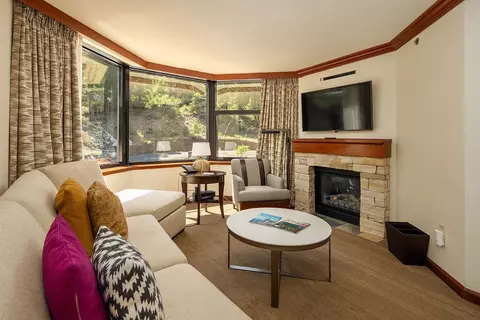 400 Squaw Creek Rd # 321, Olympic Valley, CA 96146