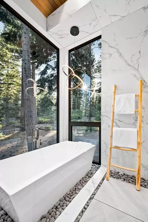 8233 Valhalla Dr, Truckee, CA 96161 photo 11