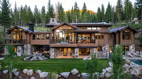 8207 Ehrman Dr, Truckee, CA 96161