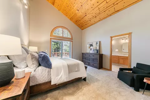 12838 Skiview Loop, Truckee, CA 96161 photo 9