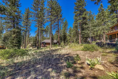 11976 Cavern Way, Truckee, CA 96161 photo 5