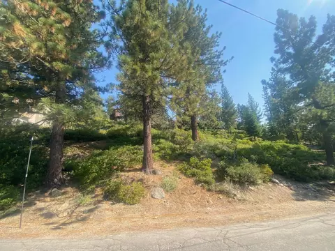 3323 Dardanelles Ave, Tahoe City, CA 96145