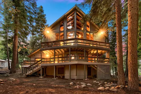 12899 Roundhill Dr, Truckee, CA 96161
