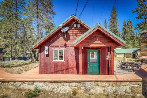 51164 Donner Pass Rd, Soda Springs, CA 95728