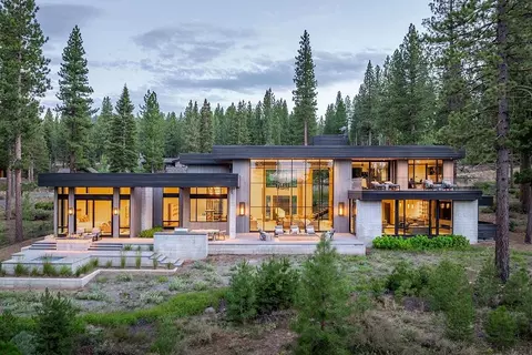 7018 Villandry Cir, Truckee, CA 96161