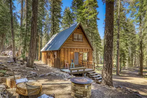 6251 River Rd, Olympic Valley, CA 96146