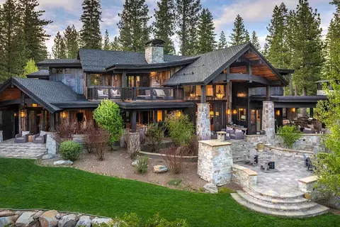 10805 Holmgrove Ct, Truckee, CA 96161