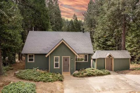 41198 Skyline Dr, Emigrant Gap, CA 95715