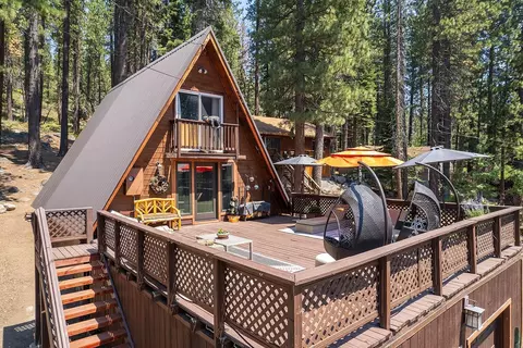 12172 Sierra Dr, Truckee, CA 96161