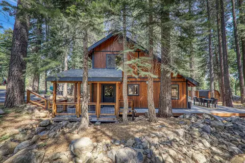12461 Bernese Ln, Truckee, CA 96161