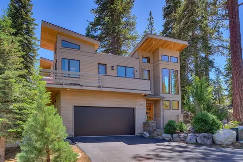 215 Smiley Ct, Olympic Valley, CA 96146