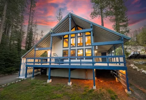 50432 Conifer Dr, Soda Springs, CA 95728