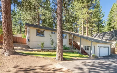 10614 Martis Dr, Truckee, CA 96161