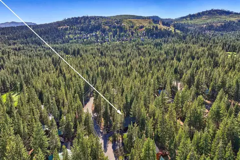 13355 Skiview Loop, Truckee, CA 96161 photo 4